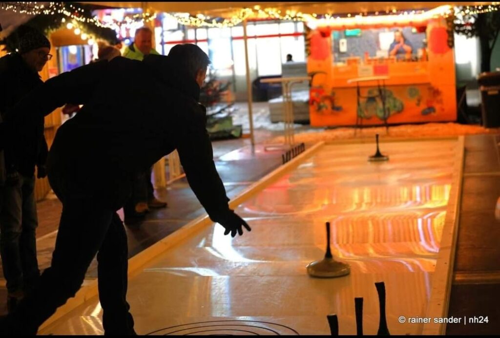 Nikolausmarkt Baunatal, Eisstockbahn Baunatal, Stadtmarketing Baunatal