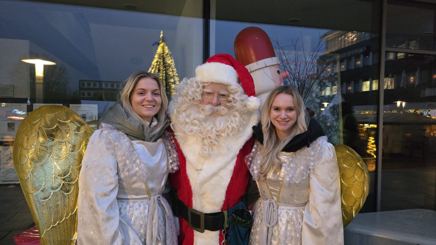 Nikolausmarkt Baunatal, Nikolaus mit Engel und Kutsche Baunatal